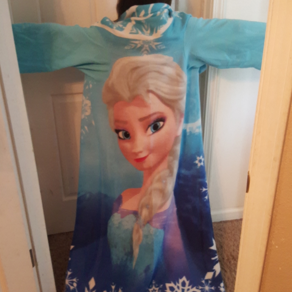 ❄❄Frozen❄❄Snuggie
